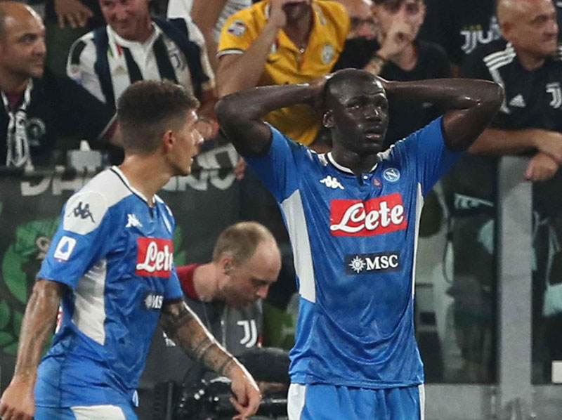Koulibaly, notte da incubo...